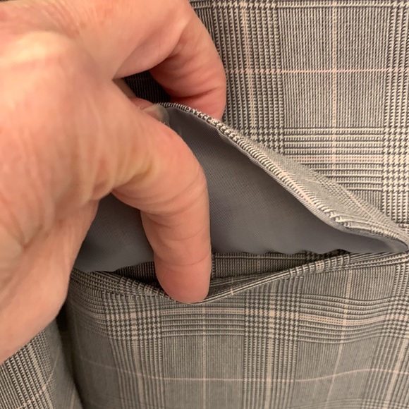 New York & Company stretch blazer. Gray with soft pink . Size 4 - Picture 6 of 11